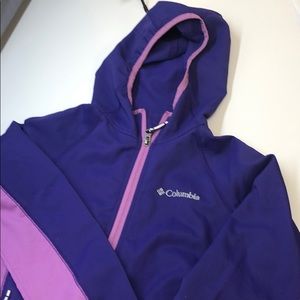 Columbia hooded windbreaker